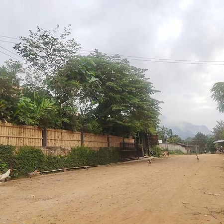 Meexok Guesthouse Nongkhiaw エクステリア 写真