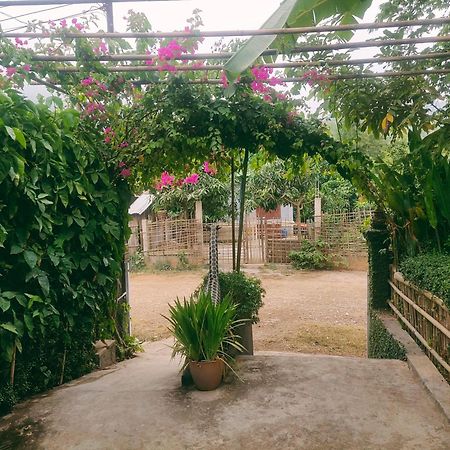 Meexok Guesthouse Nongkhiaw エクステリア 写真