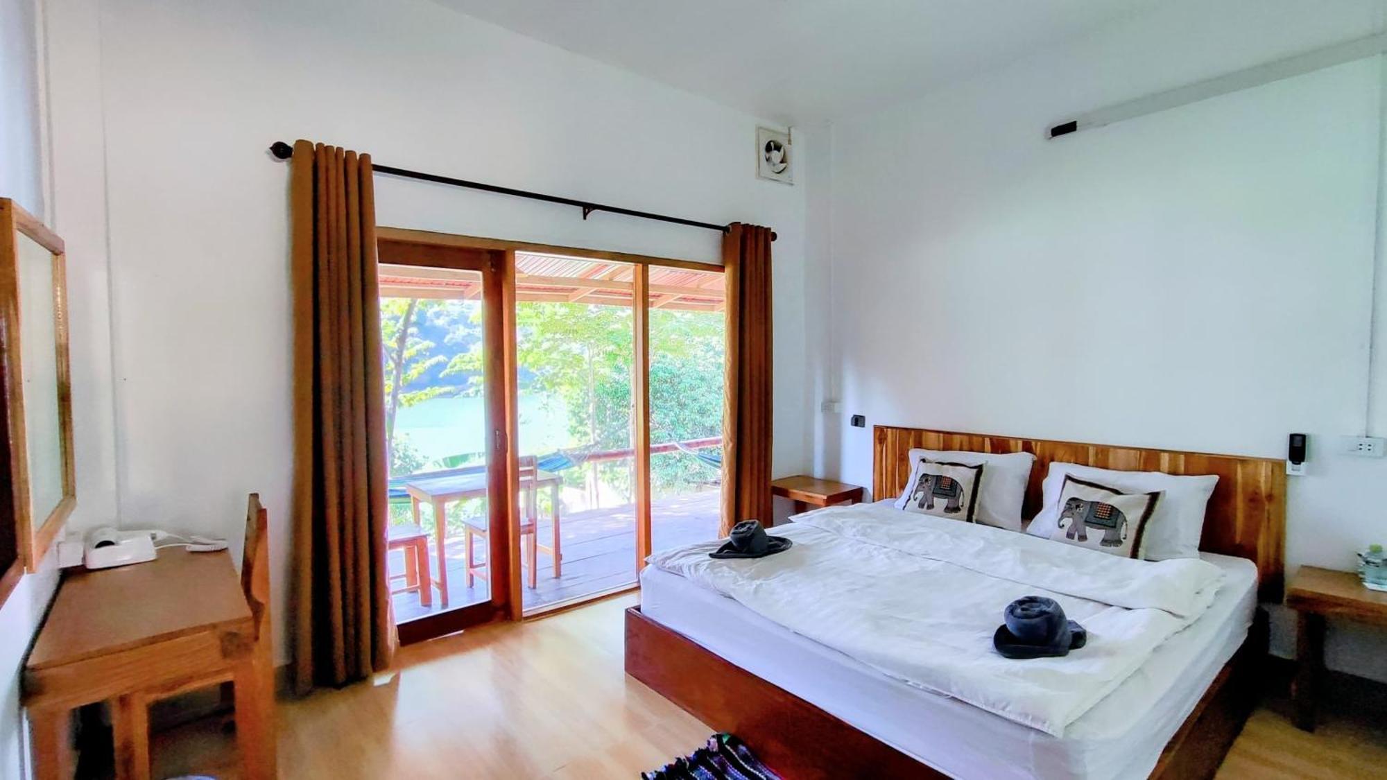 Meexok Guesthouse Nongkhiaw エクステリア 写真